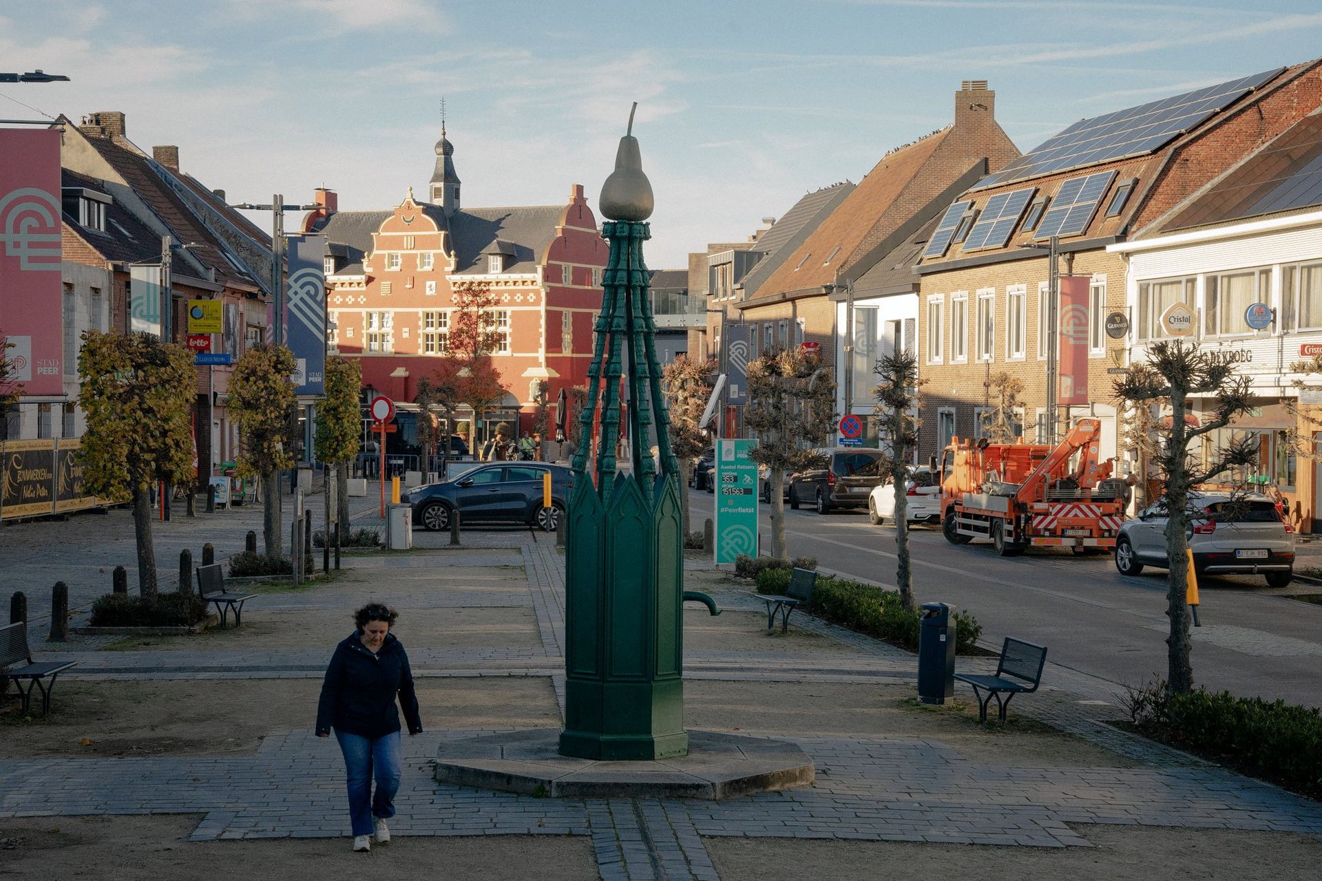 In Peer, Flemish, several drones flew above and around the Kleine-Brogel military base.
