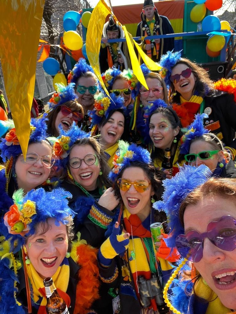 It is a colorful group, that women's council in Den Dungen (private photo).