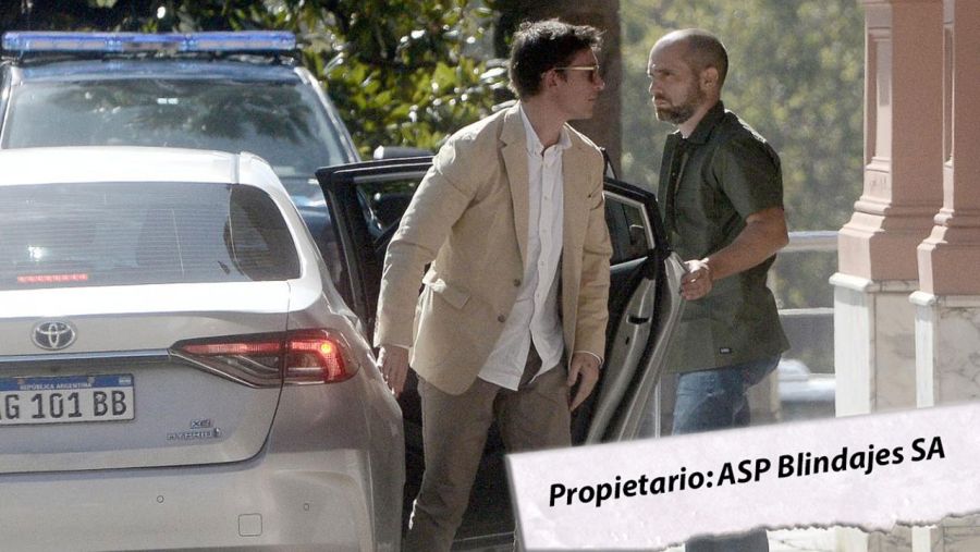 The cars (and the fines) of Santiago Caputo