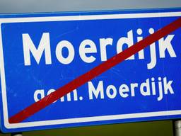 https://api.omroepbrabant.nl/img/f/$width$/$height$/0.5/0.5/bWVkaWEvcHJvZC80NzgyNTk1LmpwZz9zdj0yMDE5LTA3LTA3JnN0PTIwMjAtMDEtMDFUMDAlM0 EwMCUzQTAwWiZzZT0yMDQwLTAxLTAxVDAwJTNBMDAlM0EwMFomc3I9YiZzcD1yJnNpZz1XZGR1WllzQmdRSHZQQzU1RDZoQ2ZxWjViTkw3JTJCblVnazFHVnNHNDlLYWMlM0Q=