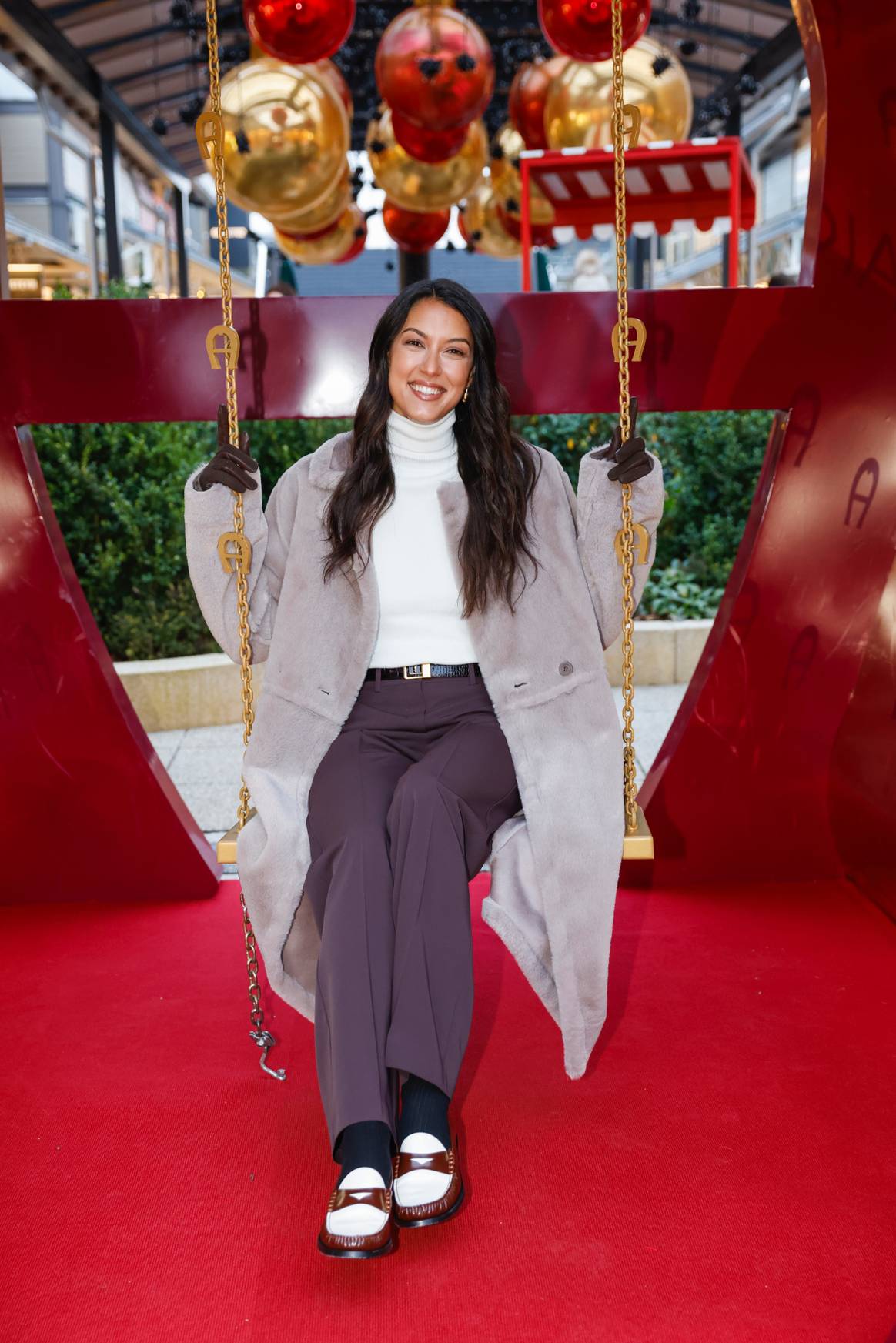 TV presenter and model Rebecca Mir during the “Turn on the Lights x InStyle” event at the Zweibrücken Fashion Outlet.