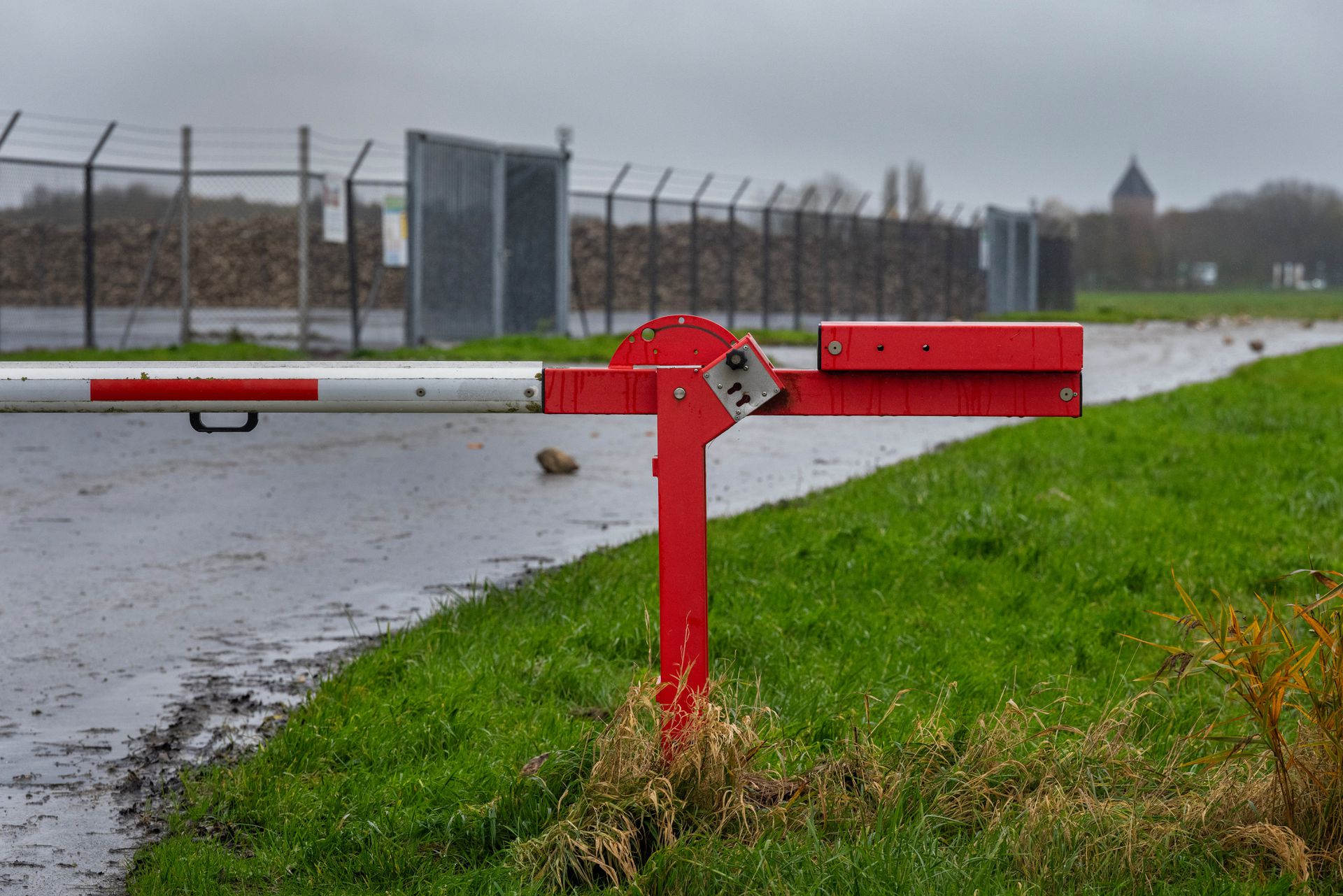 A barrier at the NAM gas location that is still present, a few hundred meters from the village of Zeerijp. 