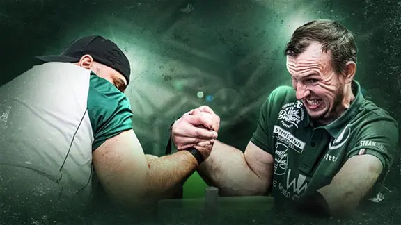 Matthias Schlitte arm wrestling