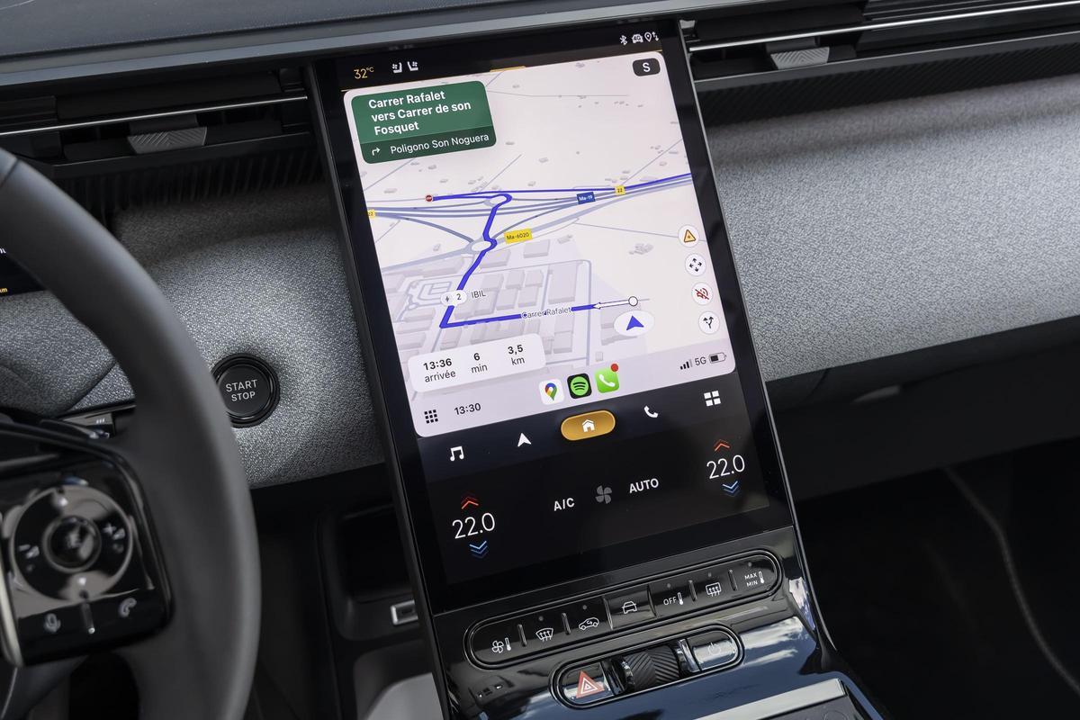Interior of the new Citroën ë-C5 Aircross