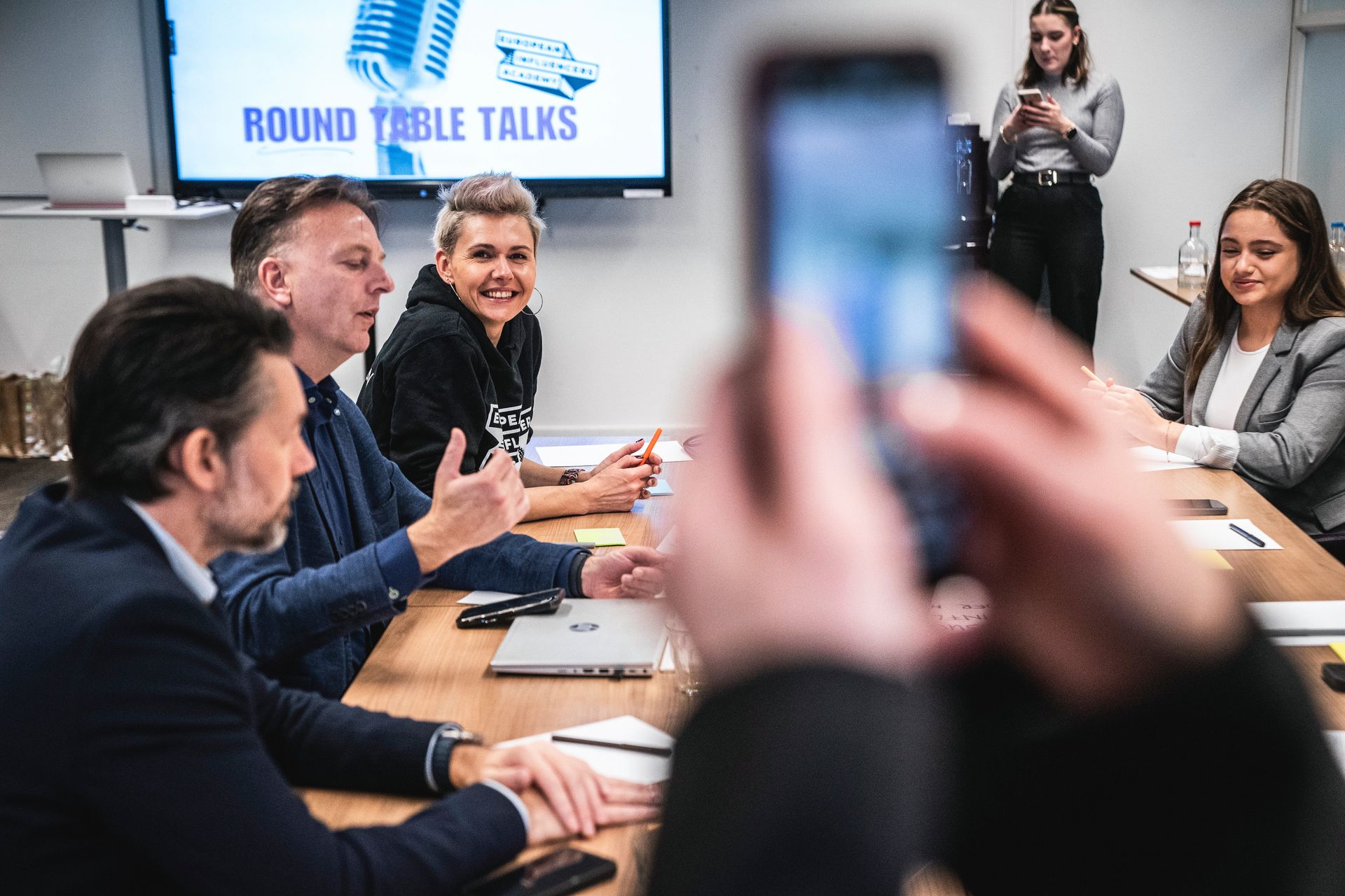 During Swipe Up Week, influencers learn to look critically at the content they distribute.