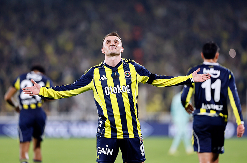 On which channel is the Çaykur Rizespor-Fenerbahçe match on?