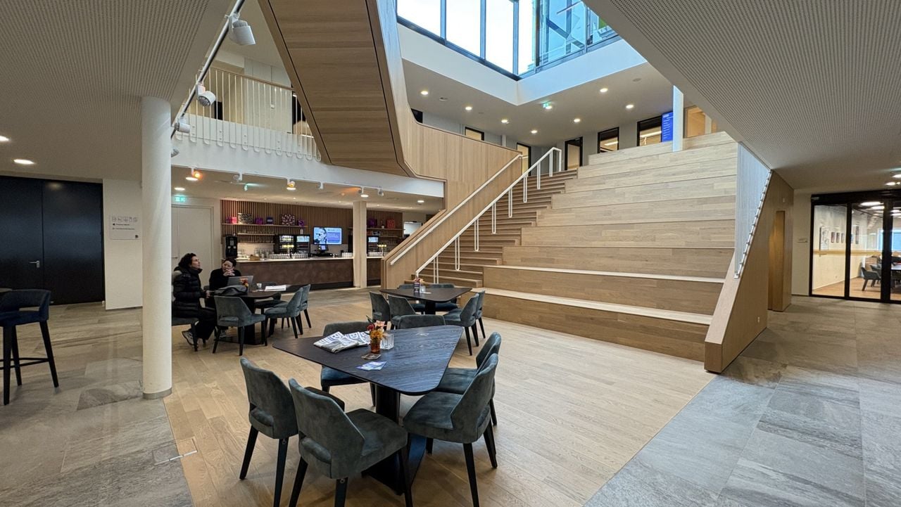 The central hall (photo: Karin Kamp).
