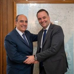Guillermo Francos and Manuel Adorni | Photo: CEDOC