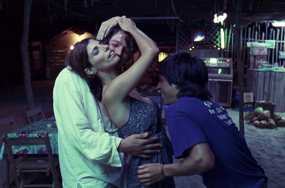 Tenoch and Julio circle around Luisa like a goddess - which she visibly enjoys