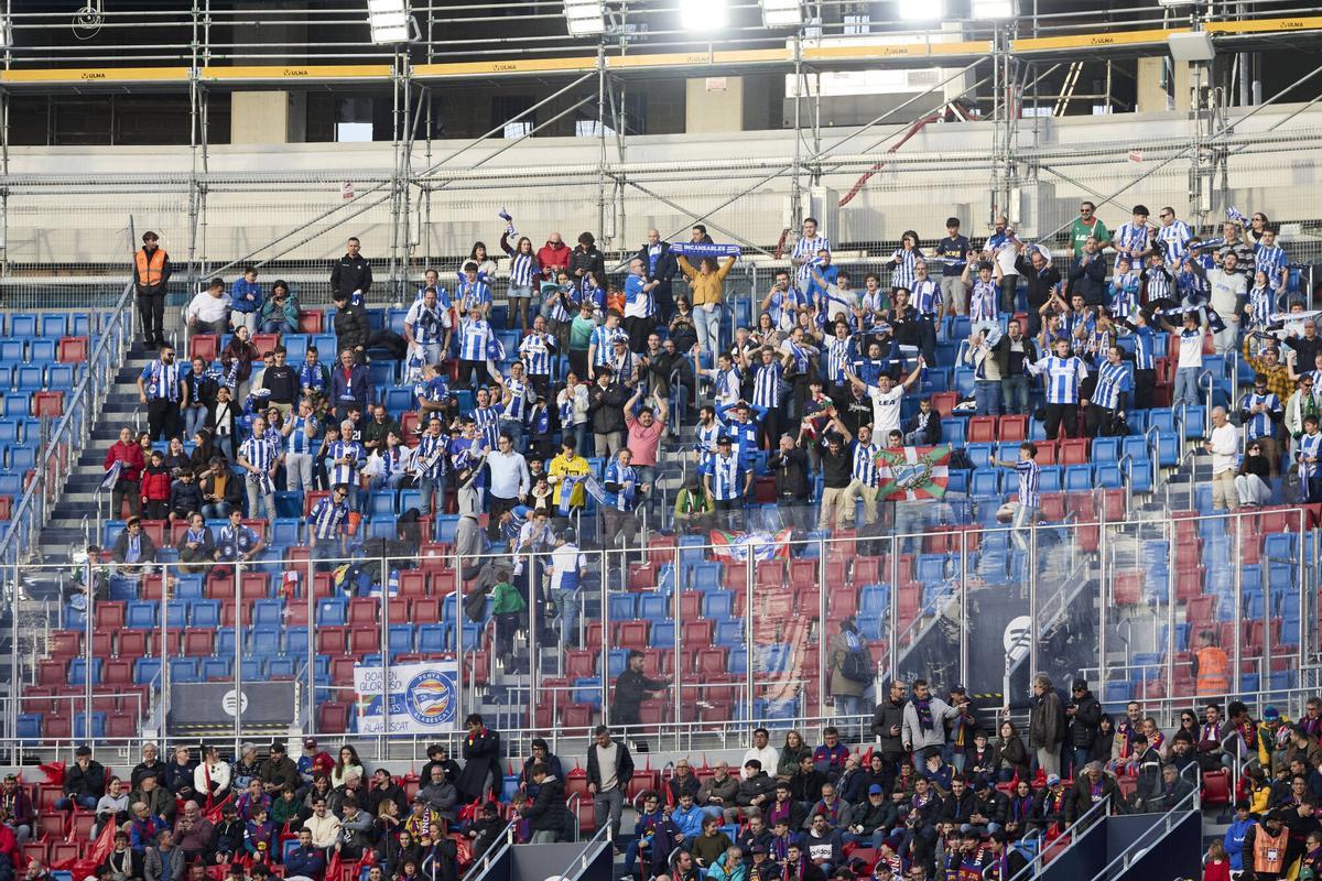 Deportivo Alavés fans moved to the Spotify Camp Nou