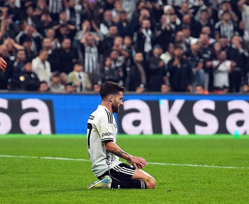 Will Rafa Silva play?