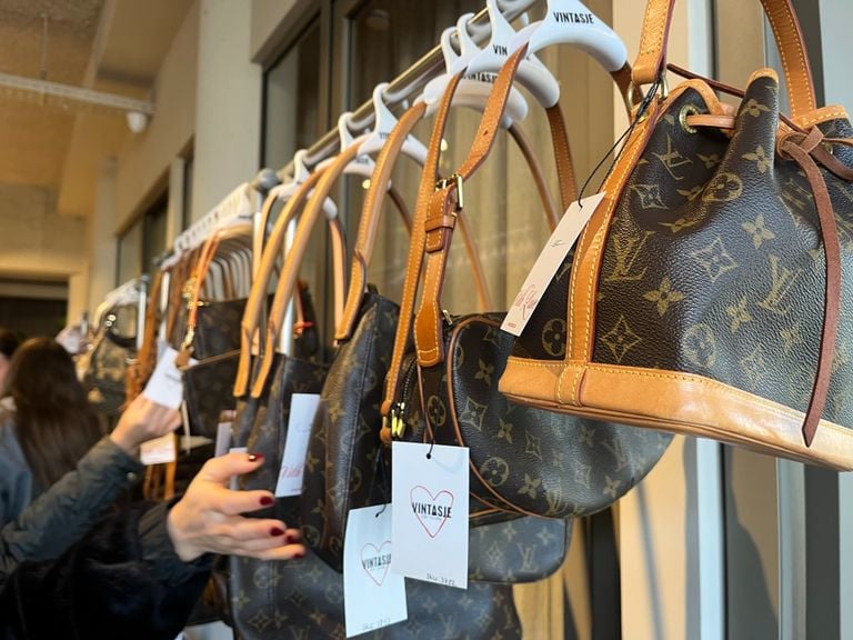 Feel what those designer bags feel like (photo: Floortje Steigenga).