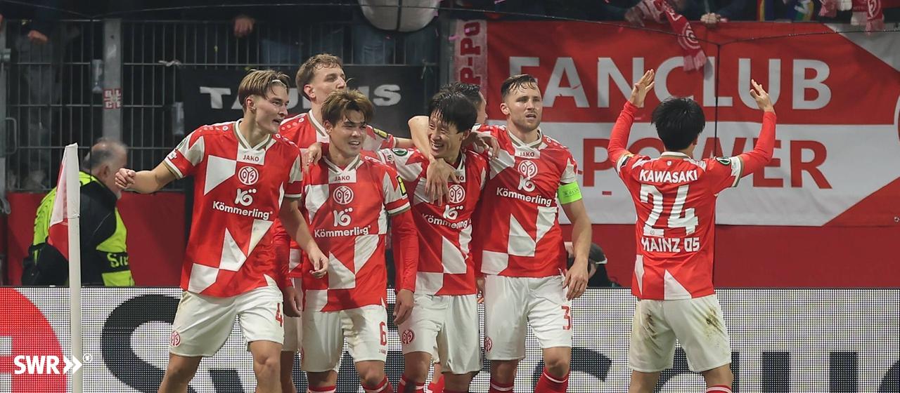 Mainz 05 against AC Fiorentina