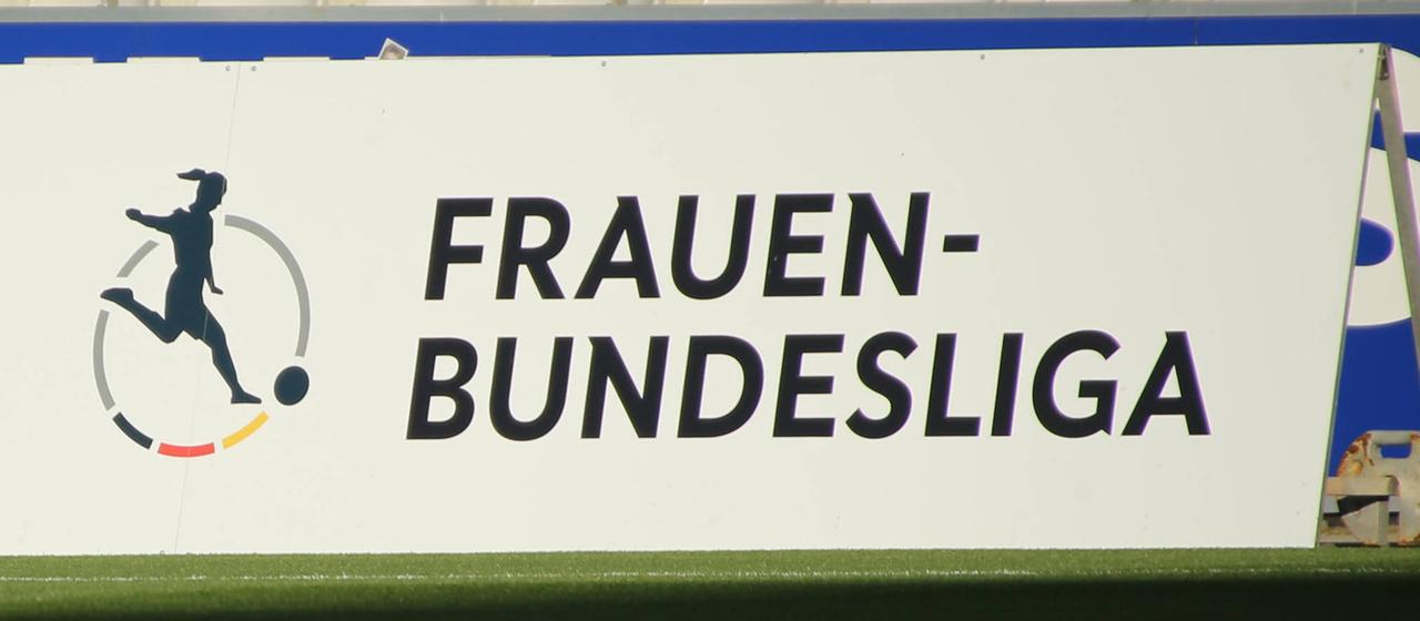 Logo of the women's Bundesliga on an advertising board