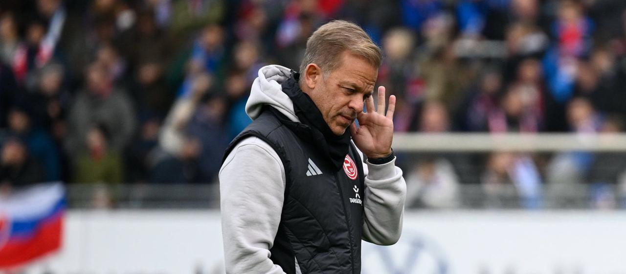 Düsseldorf coach Markus beginning 
