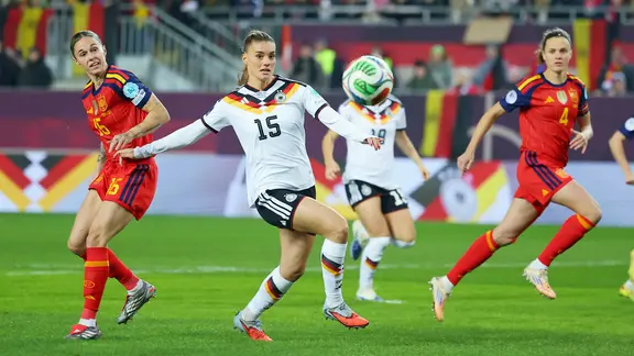 Scene from the Nations League final between Germany and Spain