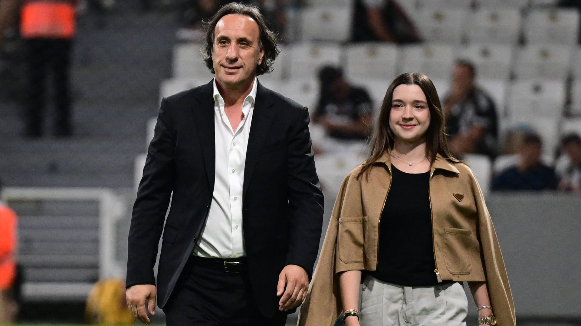 Murat Özkaya (l.): The President of Eyüpspor is also arrested.