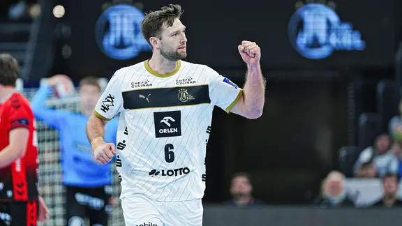 Game scene THW Kiel against BSV Bern