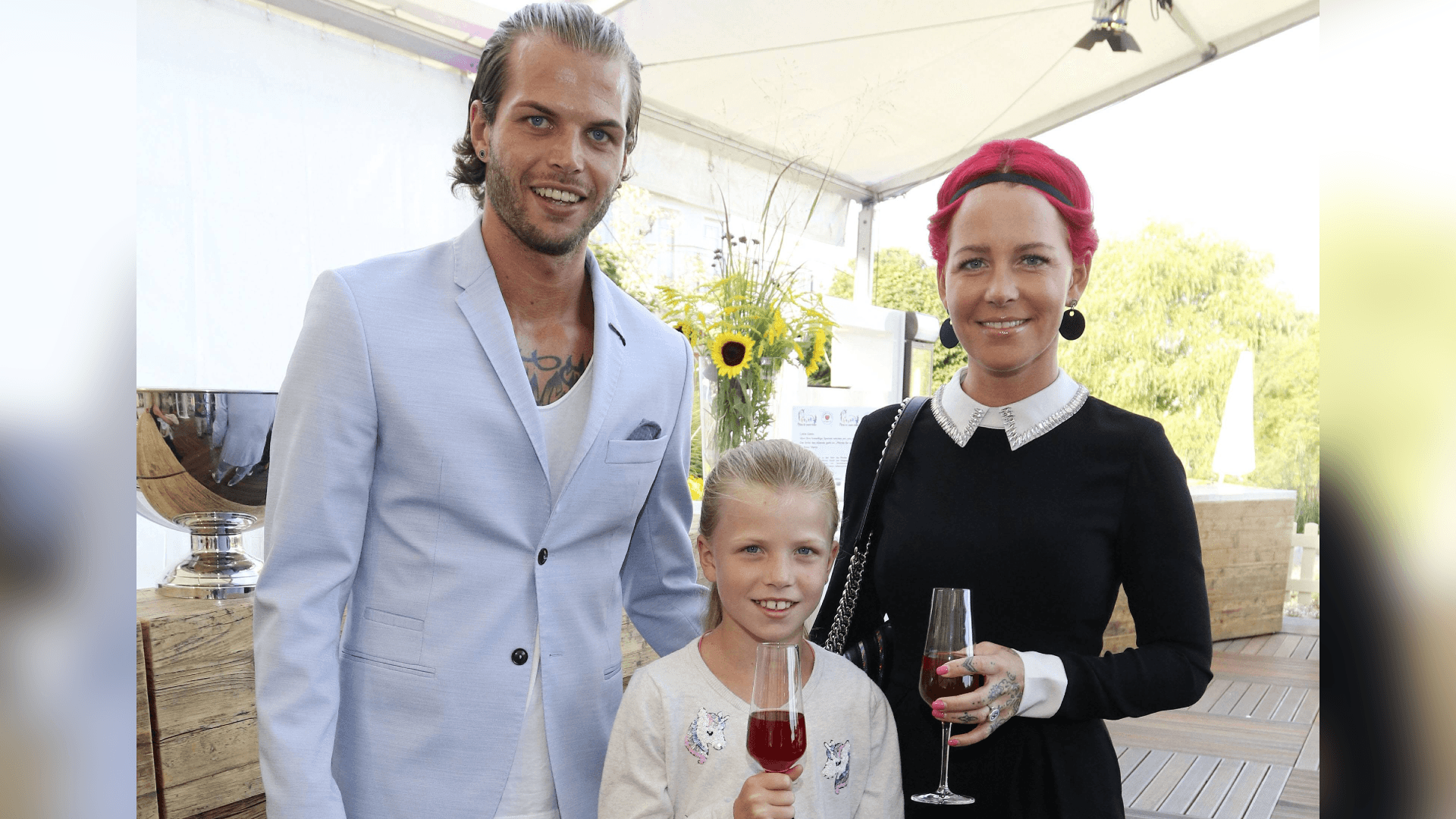 Dennis, Delani and Dana Diekmeier (from left to right): The mother made the shocking news public.