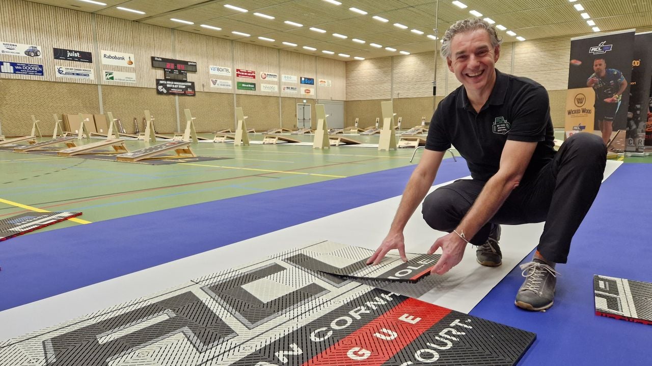 The final preparations by Pierre Jentjens for the Center Court of the European Cornhole Championships in Boekel (photo: Tom Berkers).