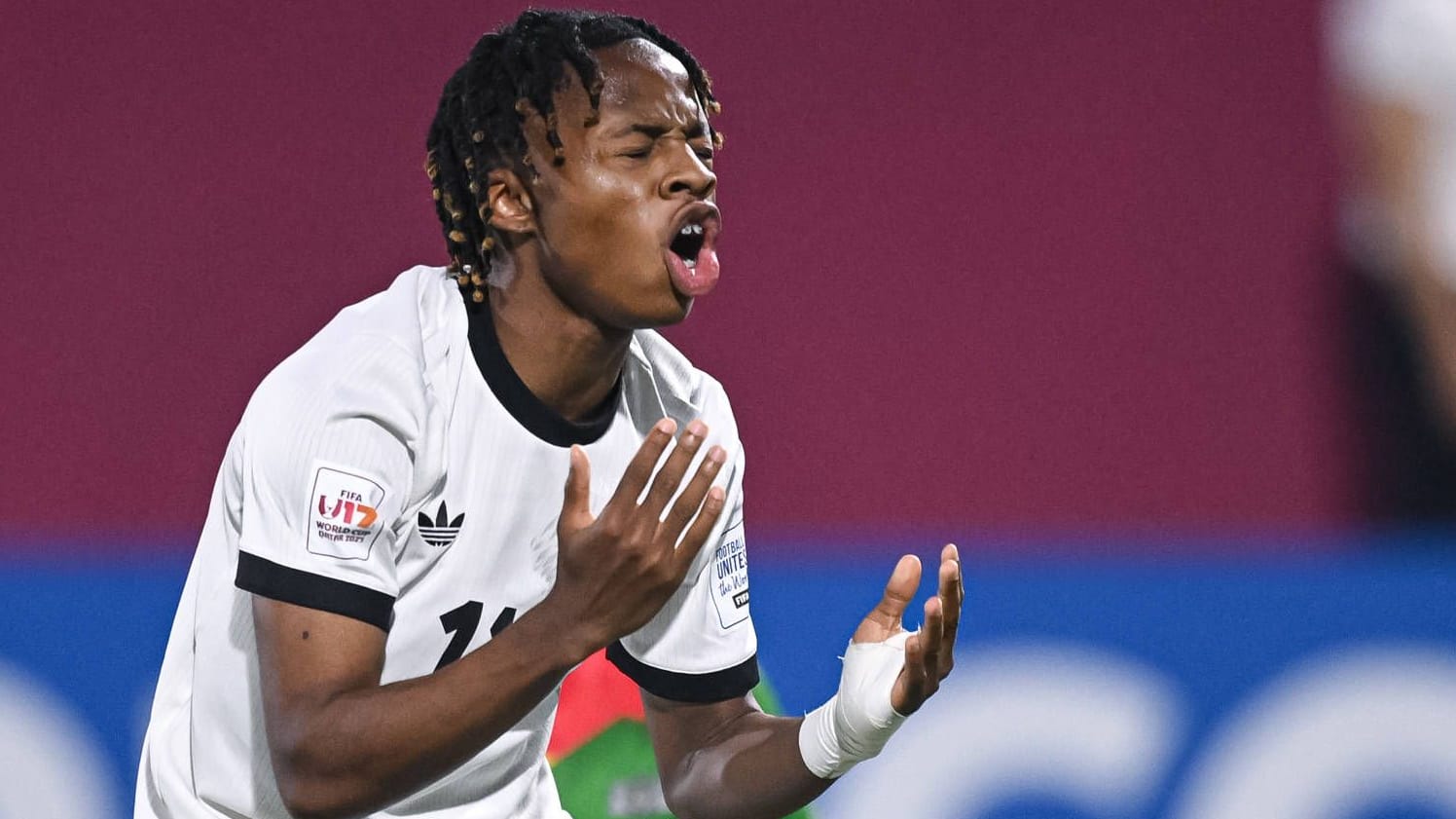 Wisdom Mike: The FC Bayern winger despaired in front of the Burkinabe goal.