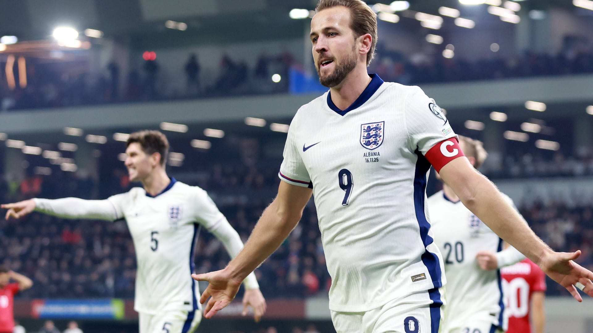 Harry Kane: The striker redeemed his team in the second half.
