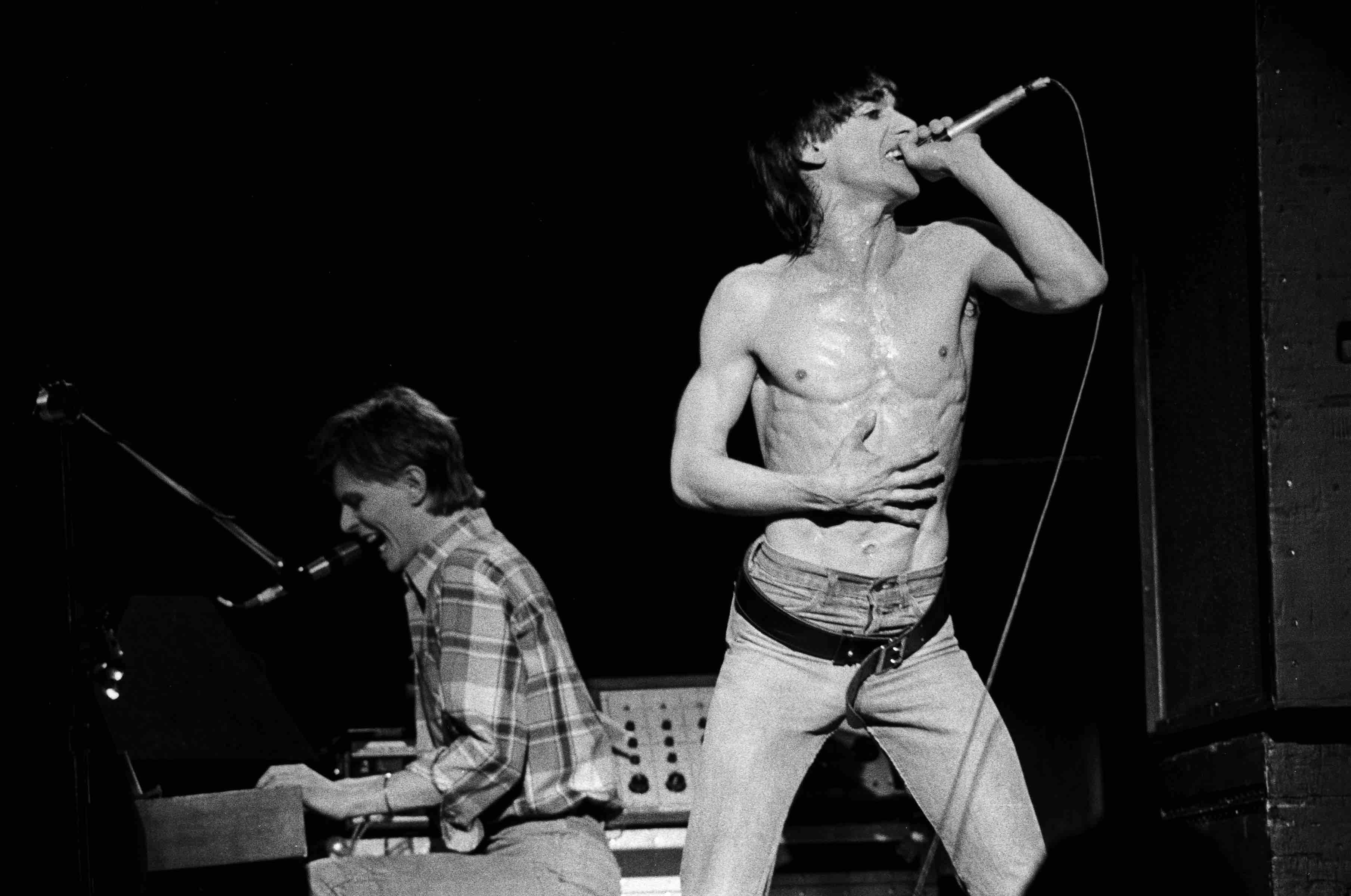 David Bowie and Iggy live in San Francisco in 1977