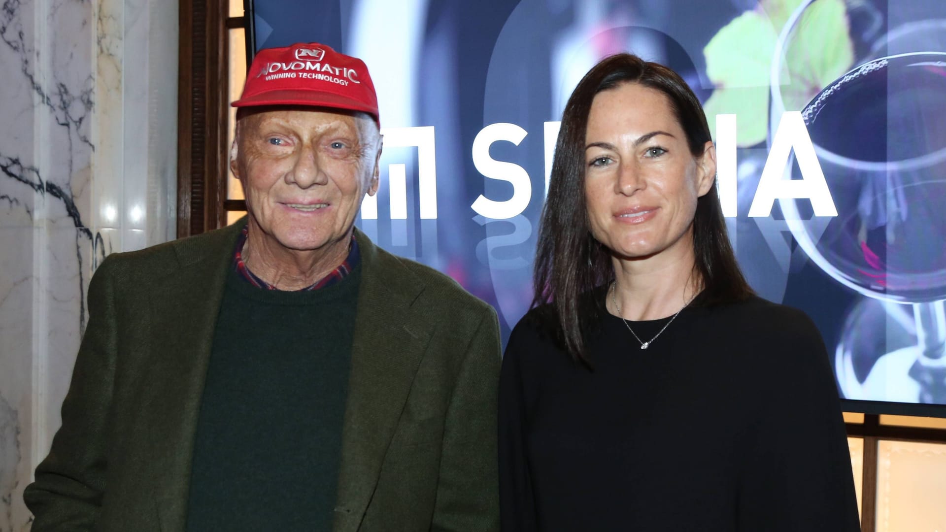 Niki (l.) and Birgit Lauda: The widow has twins with the dead ex-racing driver.