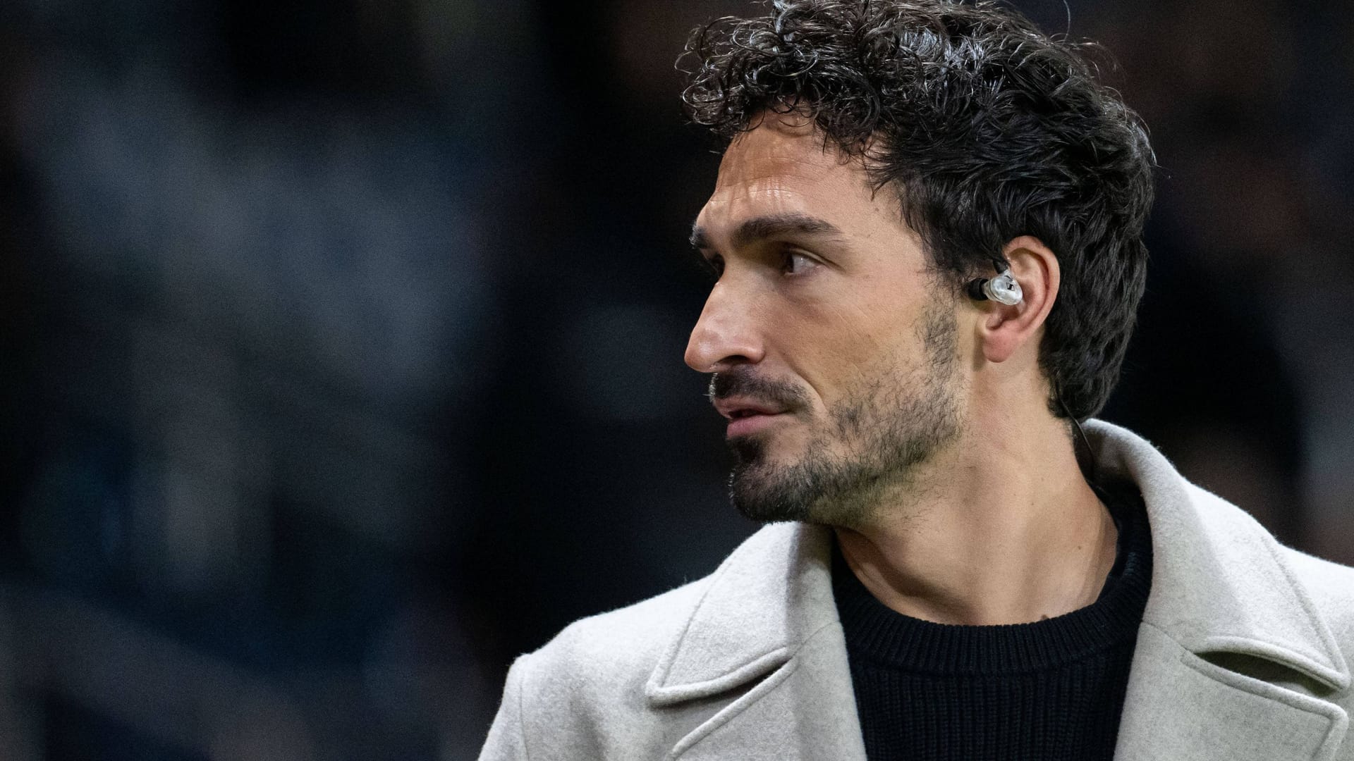 Mats Hummels: He continues to closely monitor his former club.