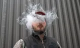 Vaping college student in Breda.