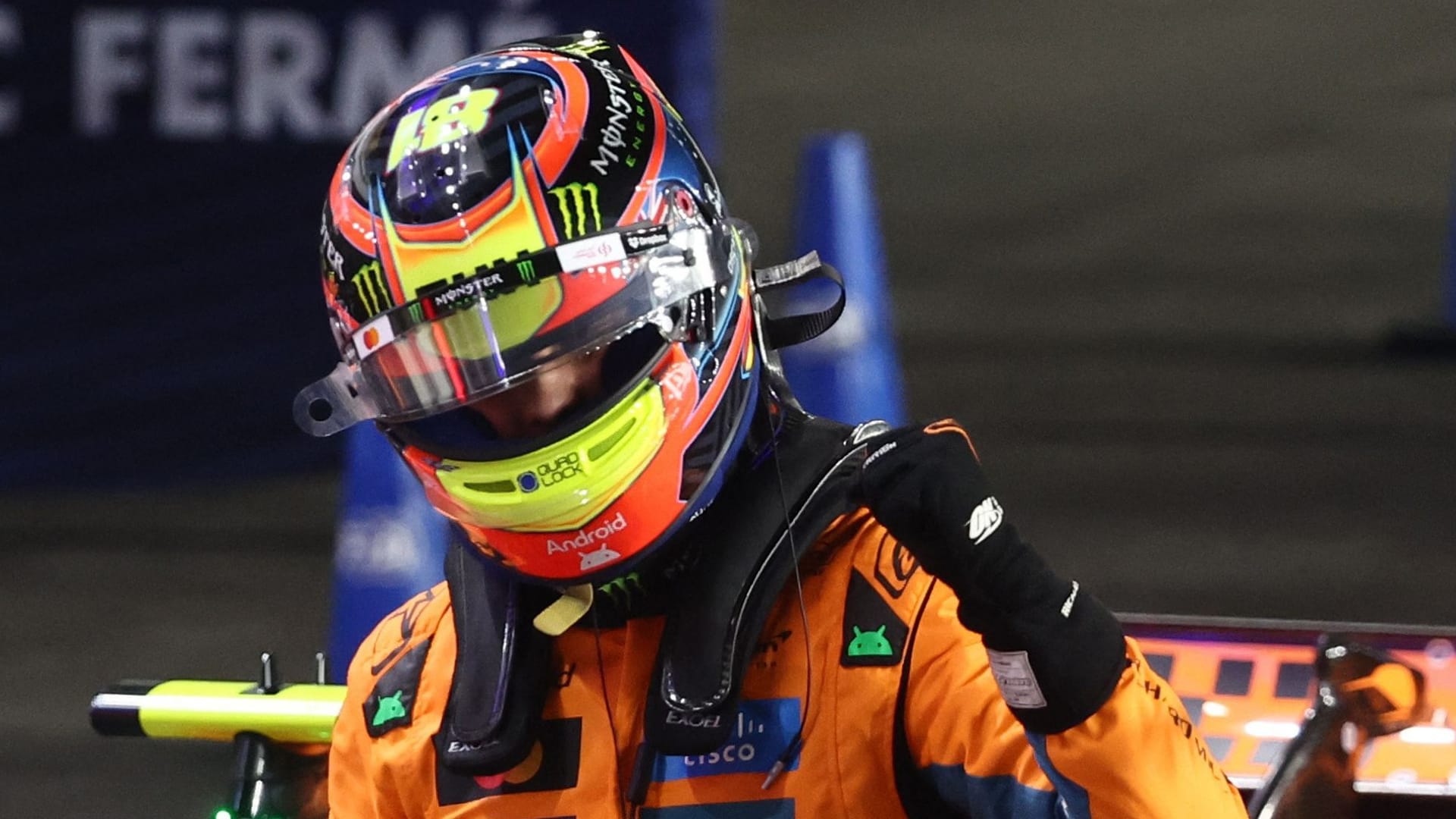Oscar Piastri celebrates: He will start from first place in Qatar.