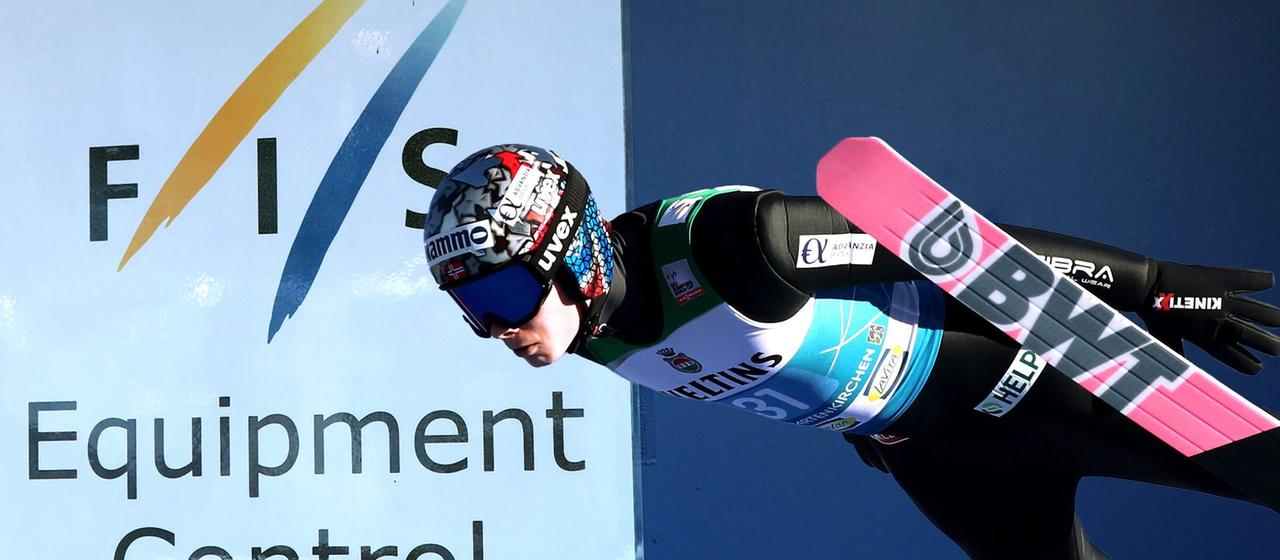"Equipment control" while ski jumping