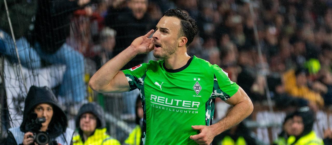 Haris Tabakovic celebrates the goal