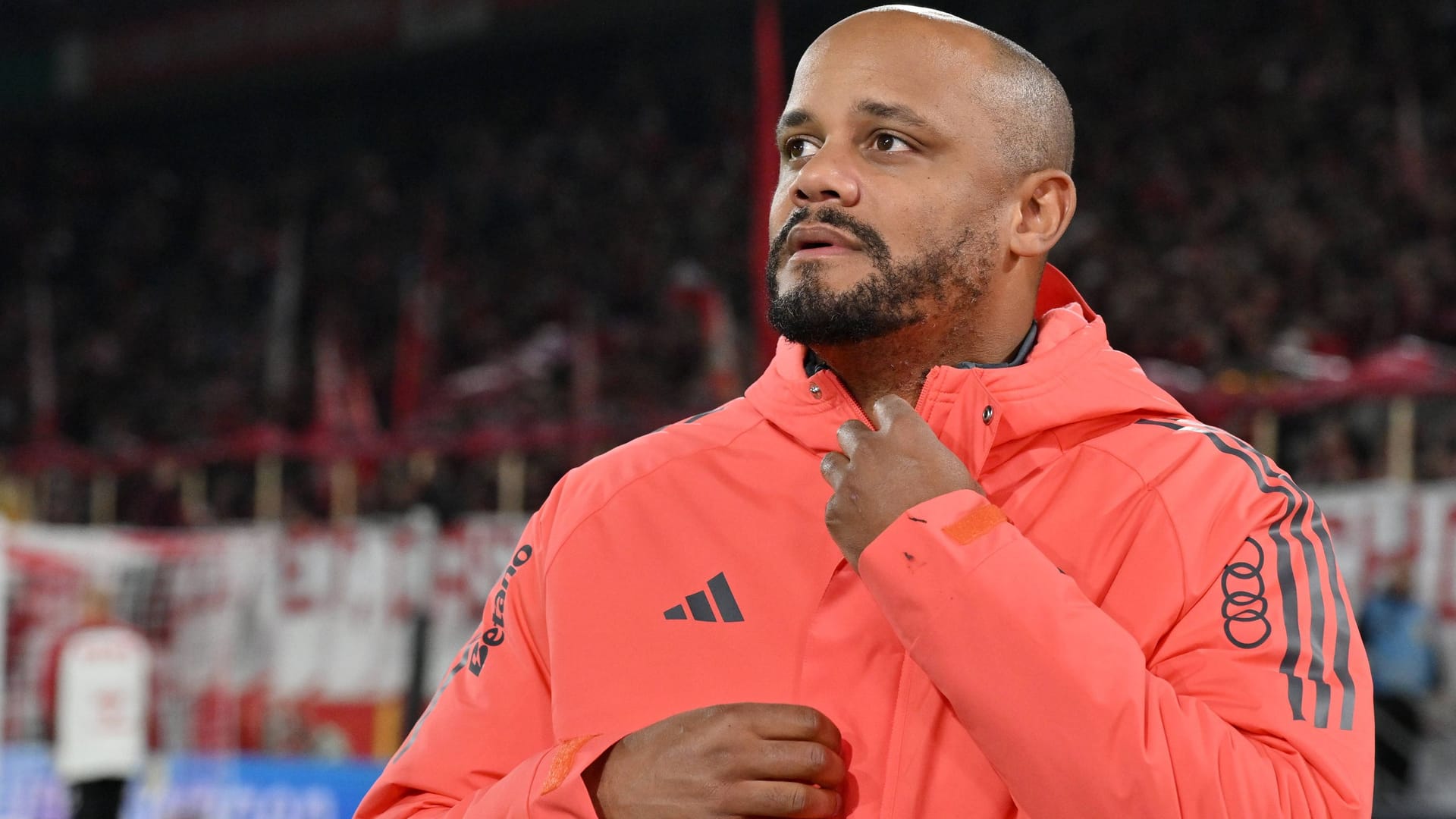 Vincent Kompany: The FC Bayern coach is relying on a top eleven against Leverkusen.