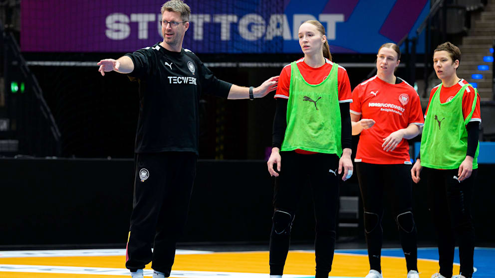 Bundestrainer Markus Gaugisch (52/l.) mit seinem Juwel Nieke Kühne (21/3.v.r.)