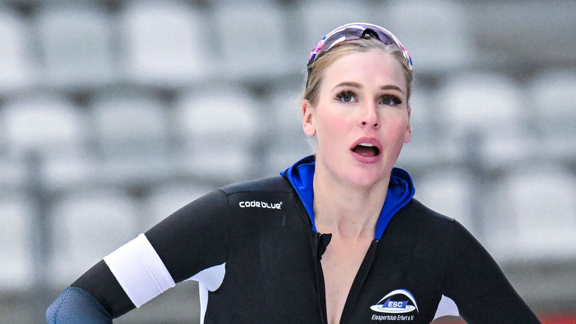 Victoria Stirnemann: She is a speed skater and also boxes.