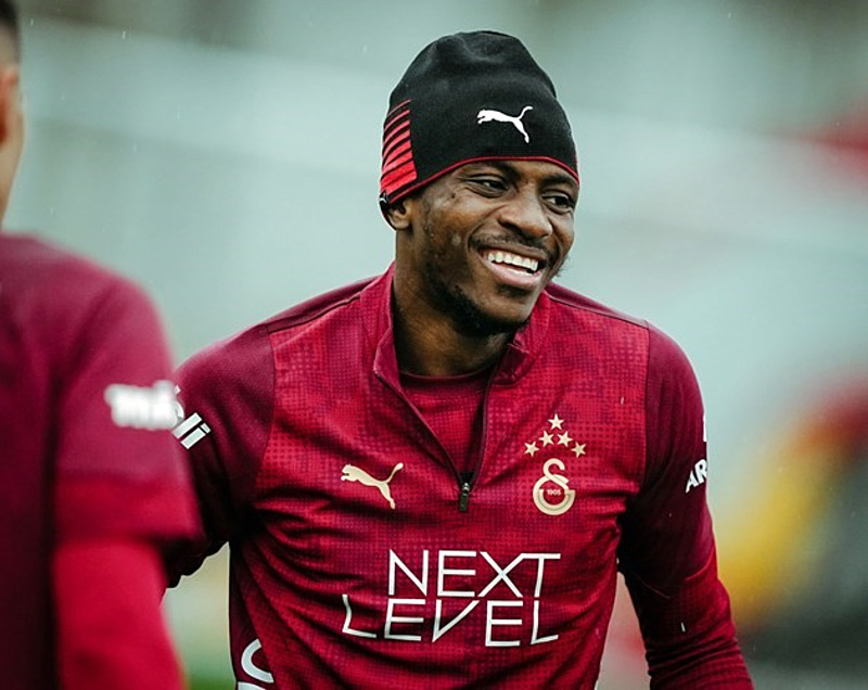 Will Victor Osimhen play in the Fenerbahçe match?