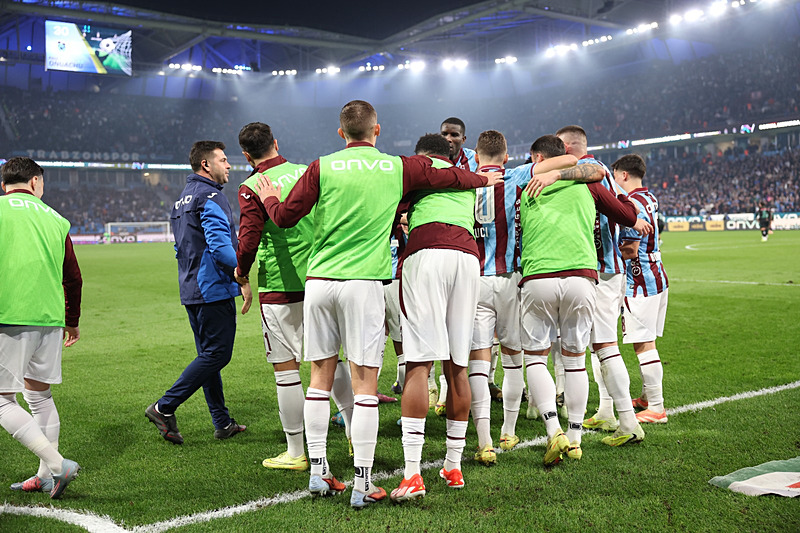 What channel is the Trabzonspor-Van Spor FK match on?