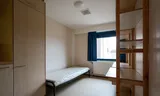 A patient room in a TBS clinic.
