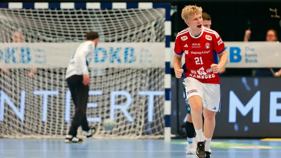 Hamburg's Frederik Bo Andersen cheers