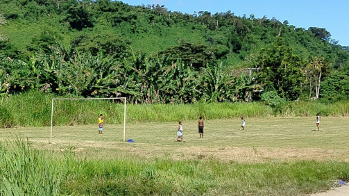 Bolts in Vanuatu: Lars Hopp sent us his impressions