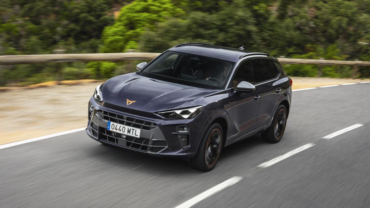 Cupra debuts the Beyond versions in Formentor, León and Terramar