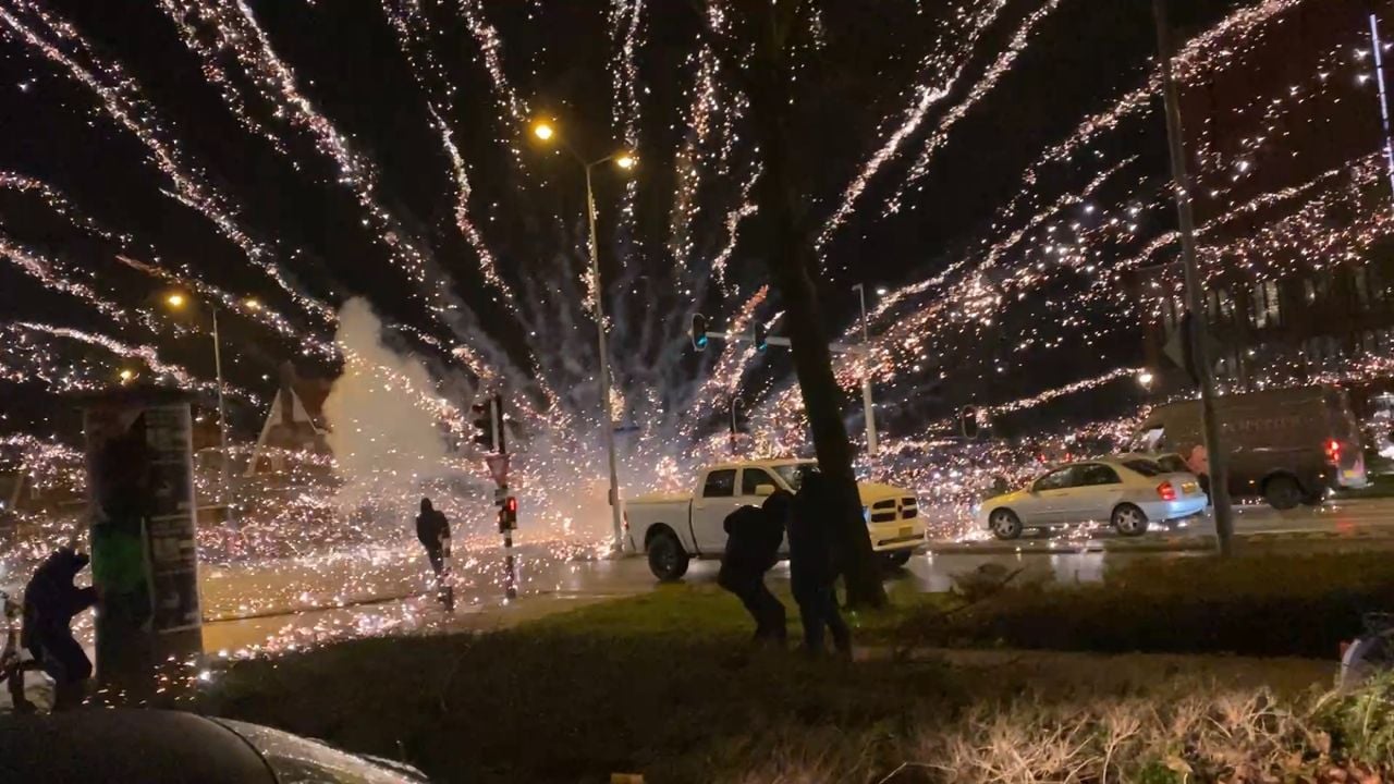 Image of the curfew riots in the Graafsewijk, Den Bosch.