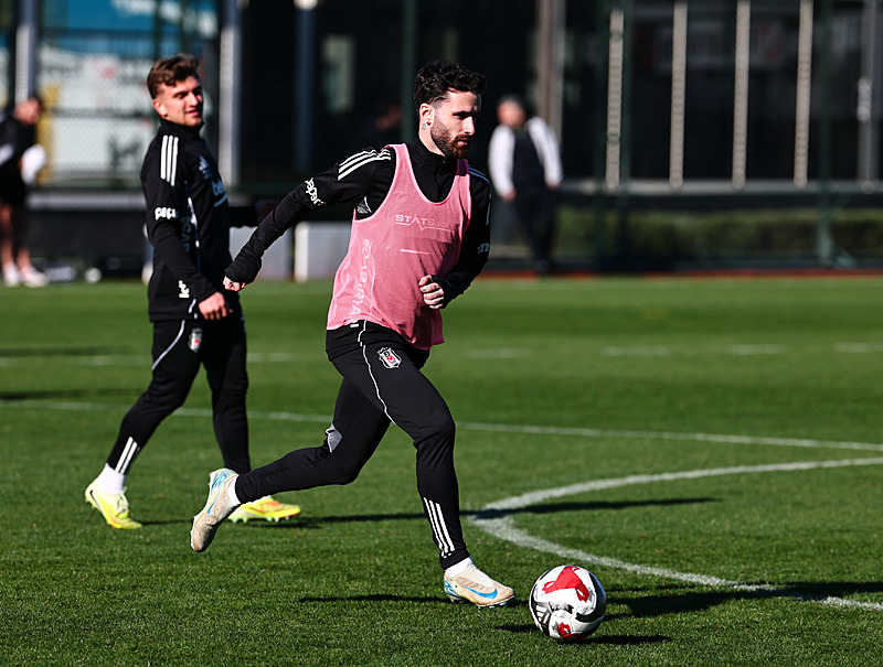 Will Rafa Silva play?