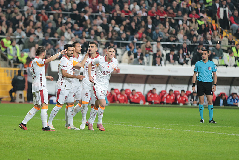 On which channel will the Galatasaray-Kasımpaşa match be broadcast?