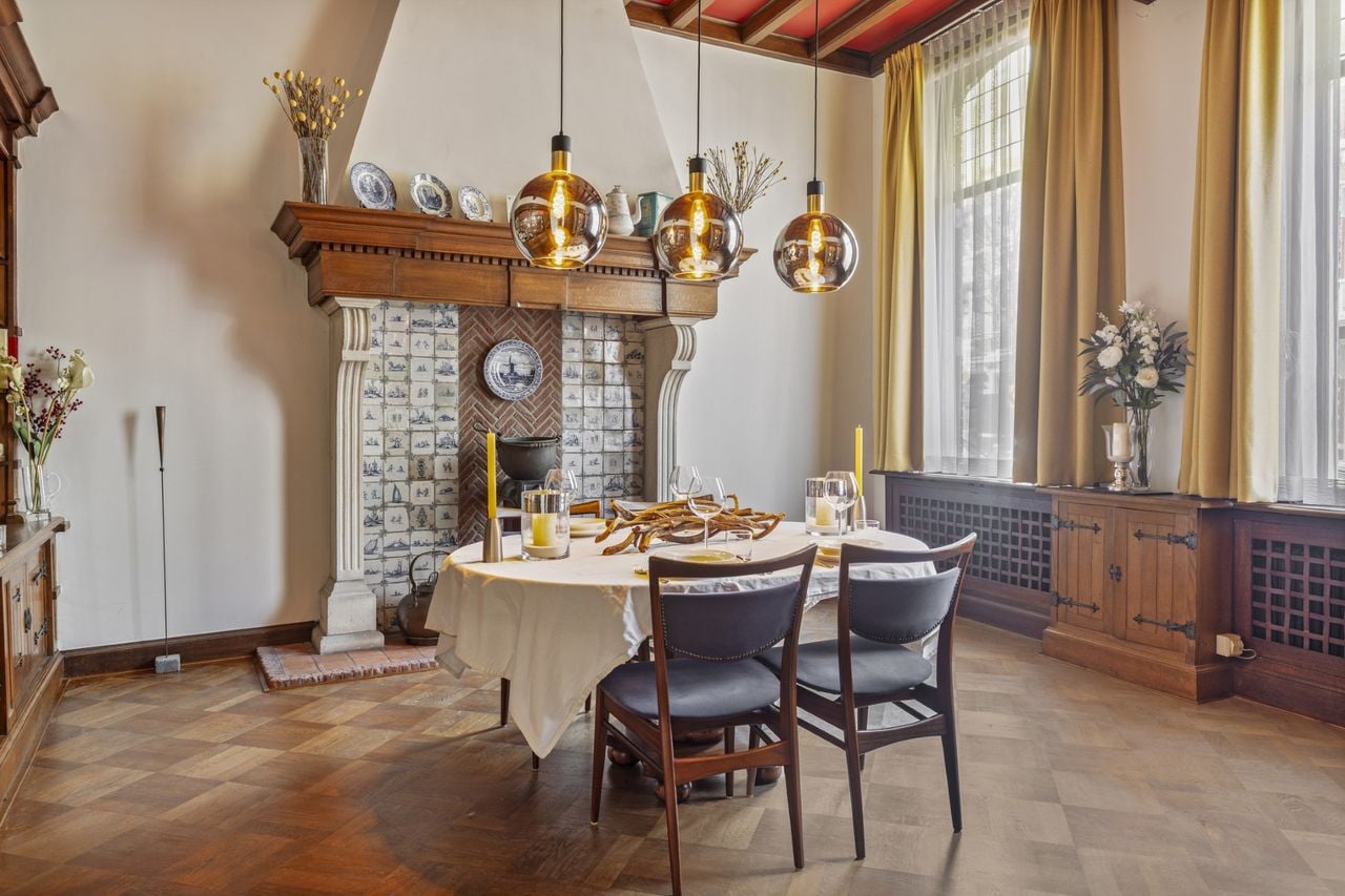 Photo: Grosfeld Real Estate.