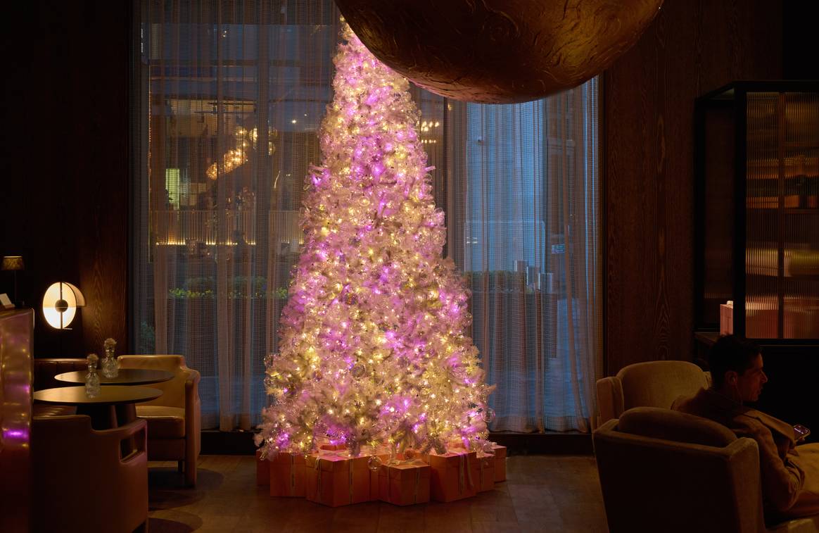 Susan Fang 'The Crystal Dream' Christmas tree at The Londoner