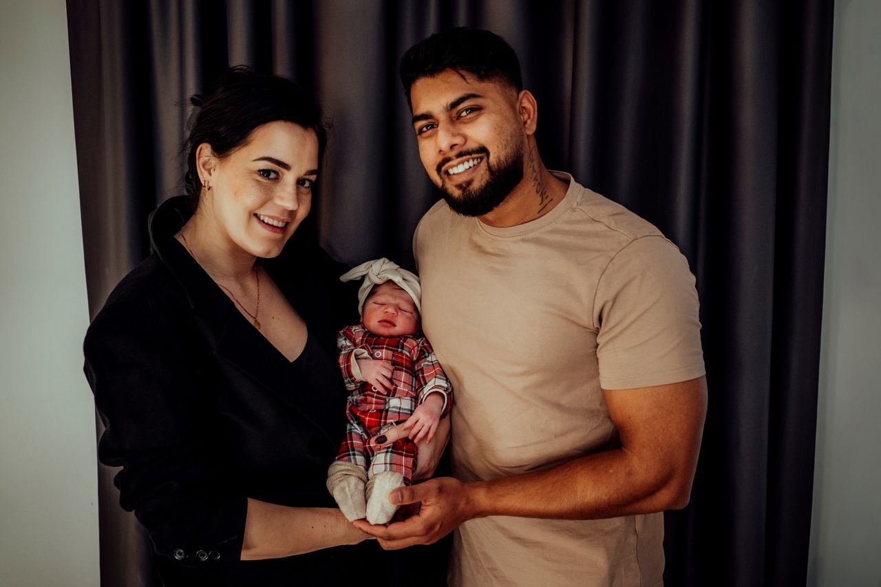 One of the Brabant Christmas children with her parents (Photo: Birth Day birth photography)