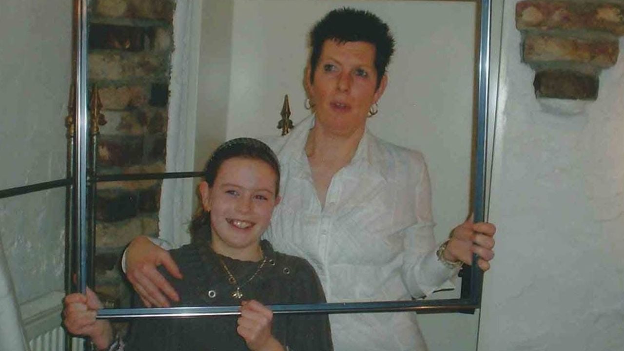 Priscilla together with her mother Manon