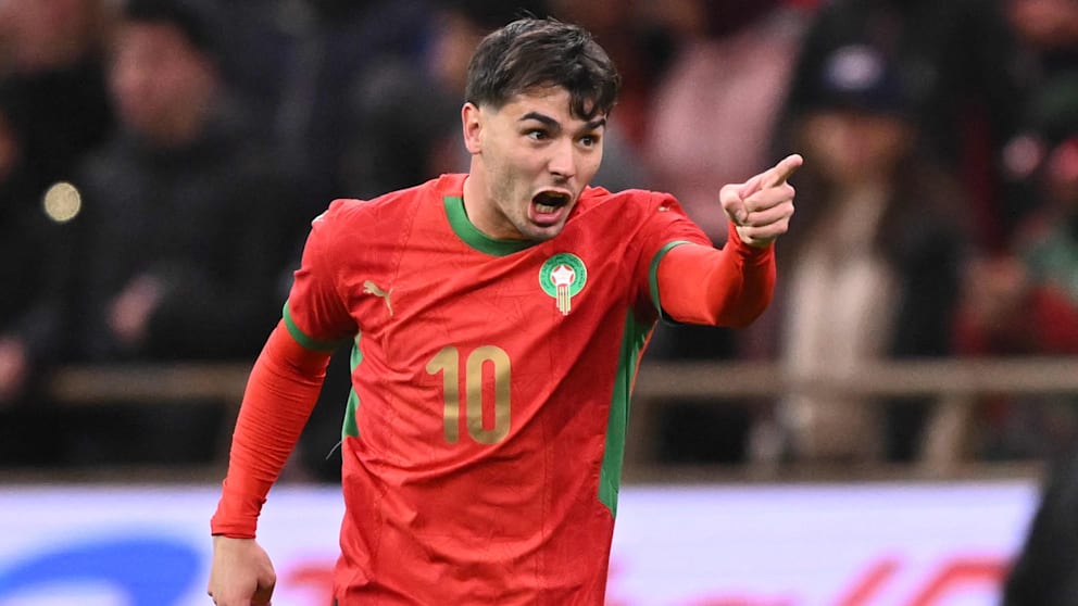 Bejubelt seinen Treffer zum 1:0: Brahim Díaz (26)